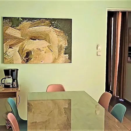 Grace : Garden And Terrace House Daire *