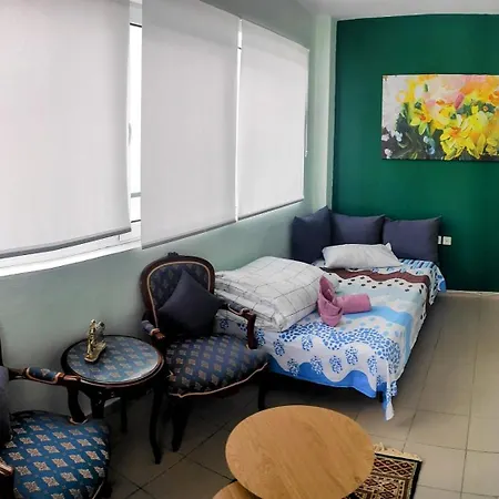 Grace : Garden And Terrace House Διαμέρισμα *
