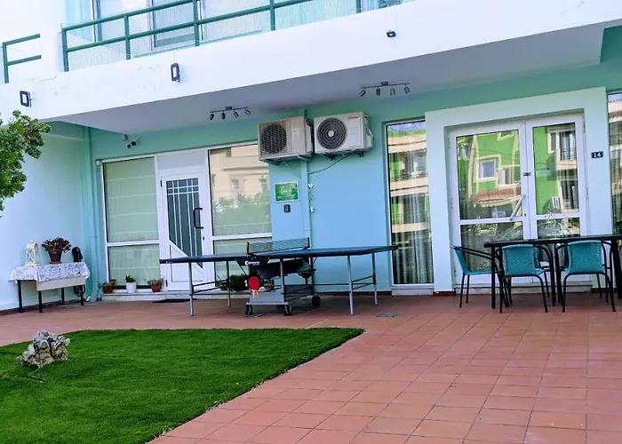Grace : Garden And Terrace House Διαμέρισμα