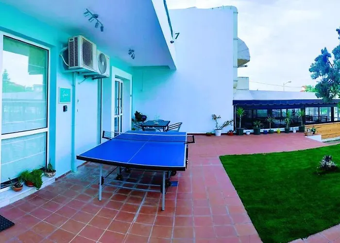 Grace : Garden And Terrace House *