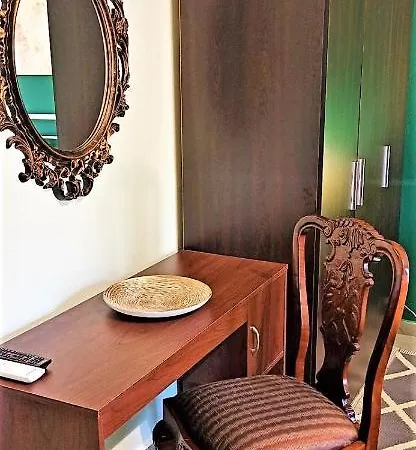 Grace : Garden And Terrace House Kavala
