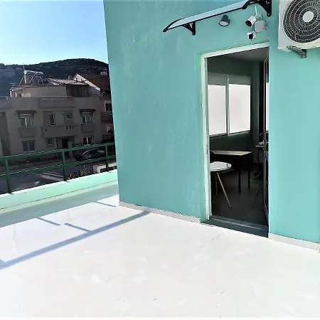 Grace : Garden And Terrace House * Kavala