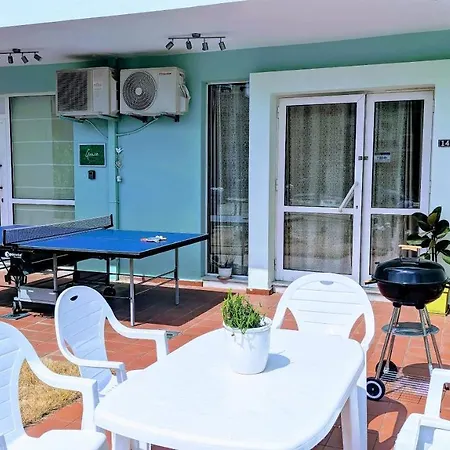 Daire Grace : Garden And Terrace House Kavala