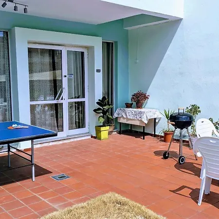 Grace : Garden And Terrace House Apartman