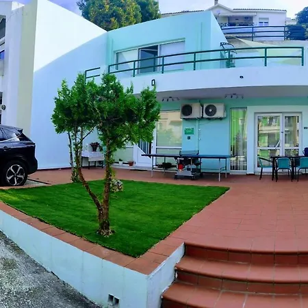 Grace : Garden And Terrace House *