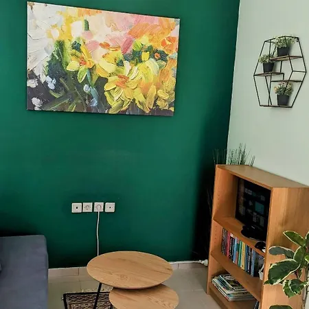 Grace : Garden And Terrace House *