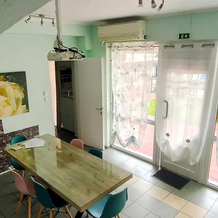 Grace : Garden And Terrace House *
