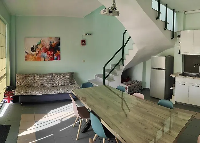 Grace : Garden And Terrace House Apartament Kawala