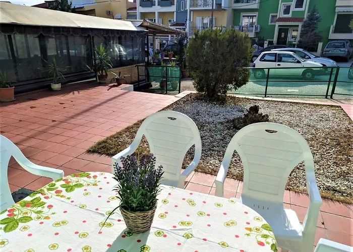 Grace : Garden And Terrace House Appartamento