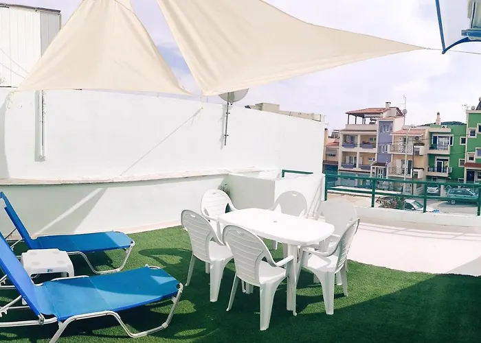 Apartament Grace : Garden And Terrace House *